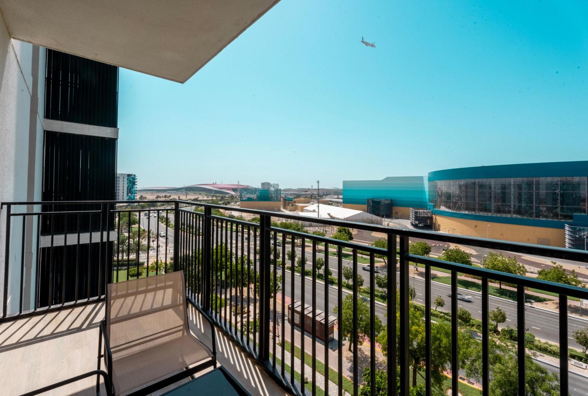 Yas Island 3br Maid Pool, Gym, Near Seaworld & Ferrari World Abu Dhabi