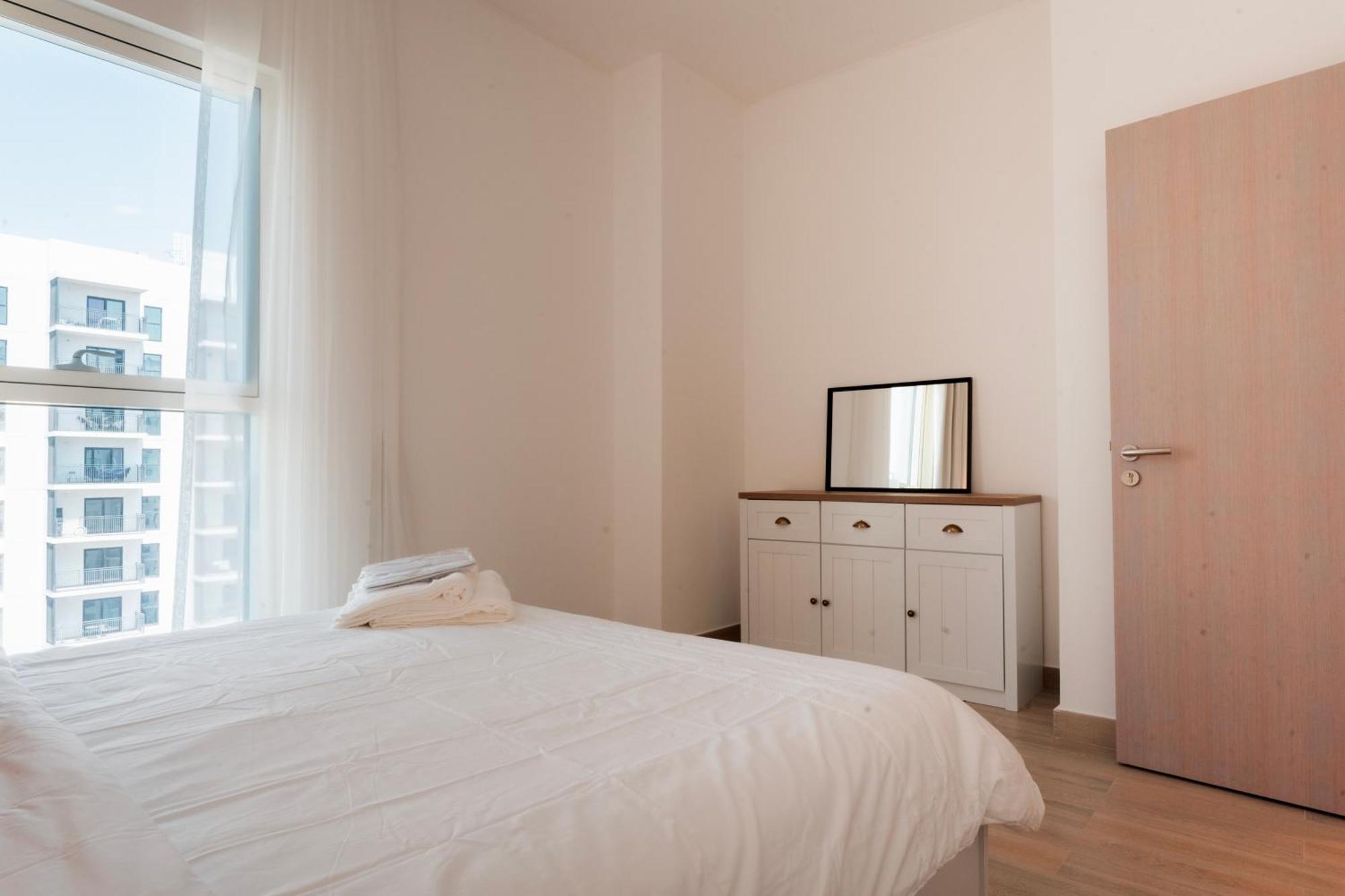 Apartment Yas Island 3br Maid Pool, Gym, Near Seaworld & Ferrari World Abu Dhabi